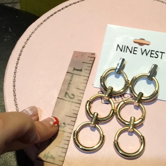 DONATE 2/24 Nine West drop earrings interlinked circles 3.5” new with tags - Picture 3 of 6